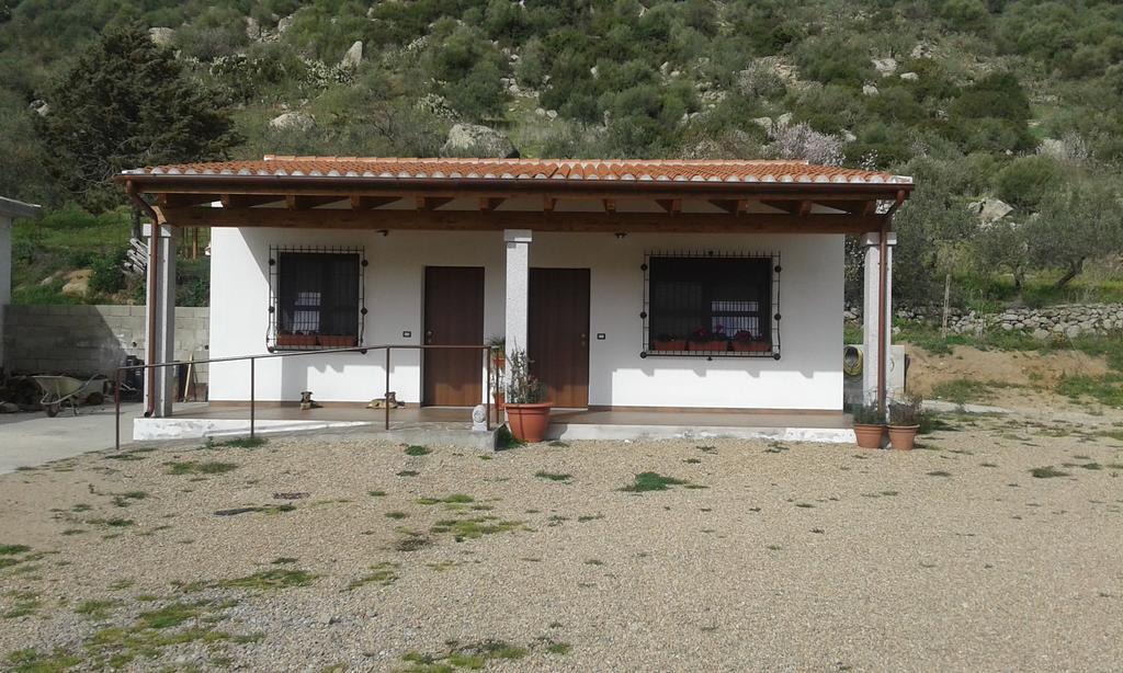 Agriturismo Locoe Oliena Zewnętrze zdjęcie